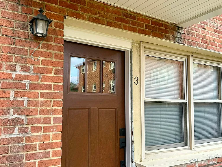 Private Courtyard Entrance