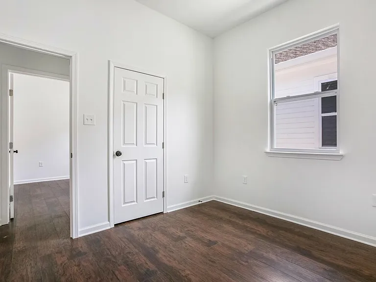 3320 Hollygrove St — Photo 8