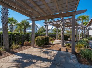 18 E Milestone Dr #A, Pt Washington, FL 32459