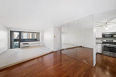 100 Beekman Street, #13M