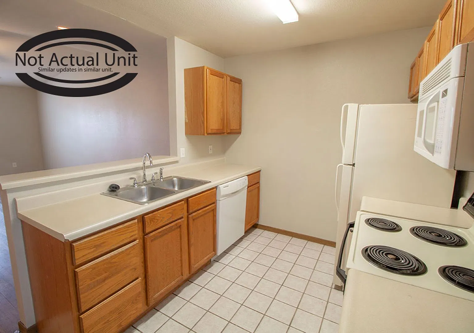 Three bedrooms, two full baths — Photo 2