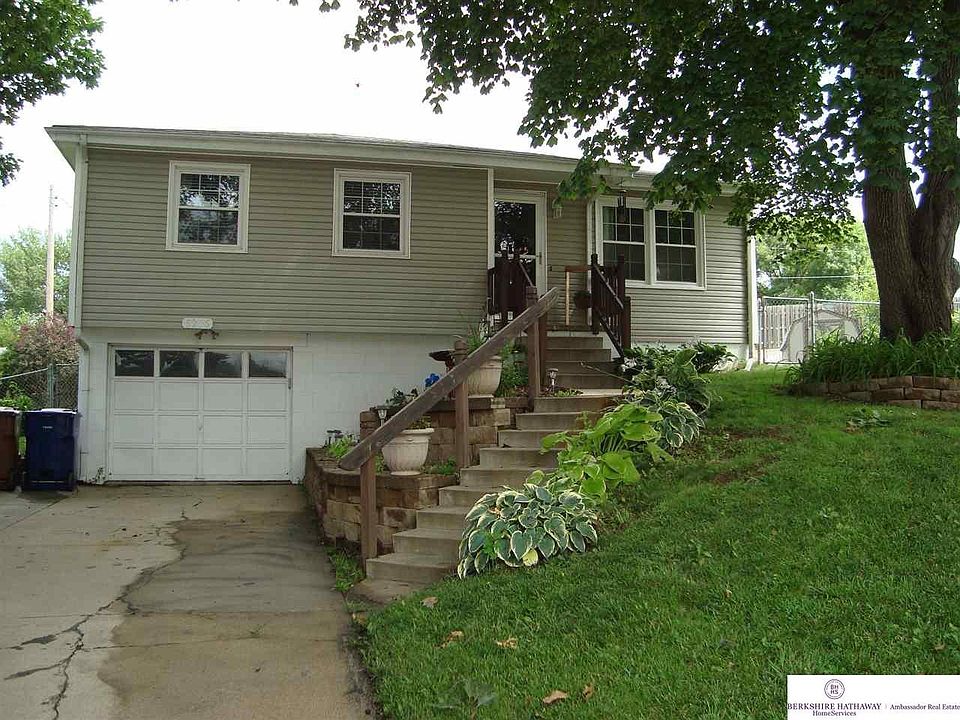 1st image of 5206 Emiline St