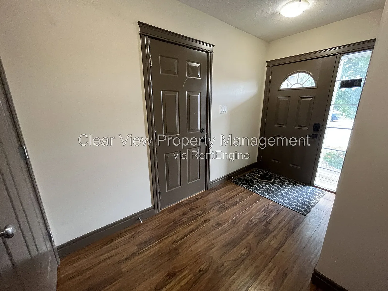3 bed, 3.0 bath, 1440 sqft, $2,149 — Photo 3
