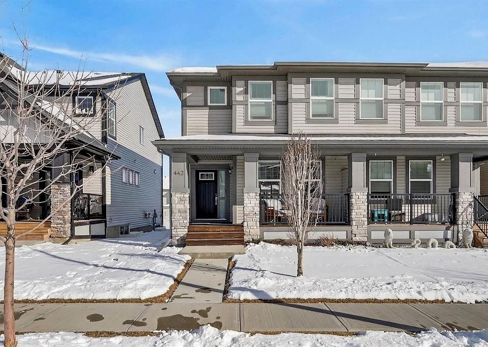 1st image of 442 S Hillcrest Rd SW