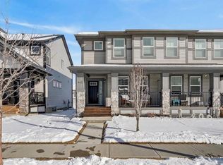 442 S Hillcrest Rd SW, Airdrie, AB T4B4T8