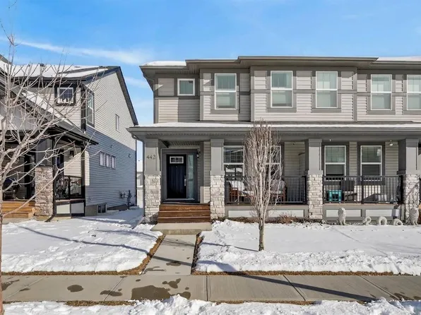 442 S Hillcrest Rd SW, Airdrie, AB T4B 4T8