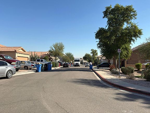 5th image of 3202 S 66th Ln