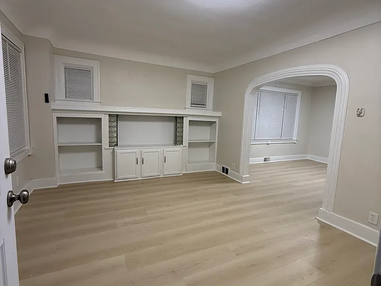 5075 Somerset Ave #1-2 — Photo 6