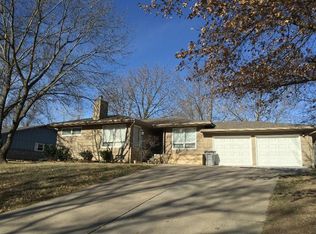 2053 Huntington Rd, Emporia, KS 66801