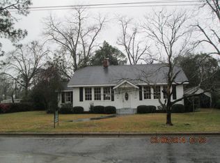 310 S Parrish Ave, Adel, GA 31620