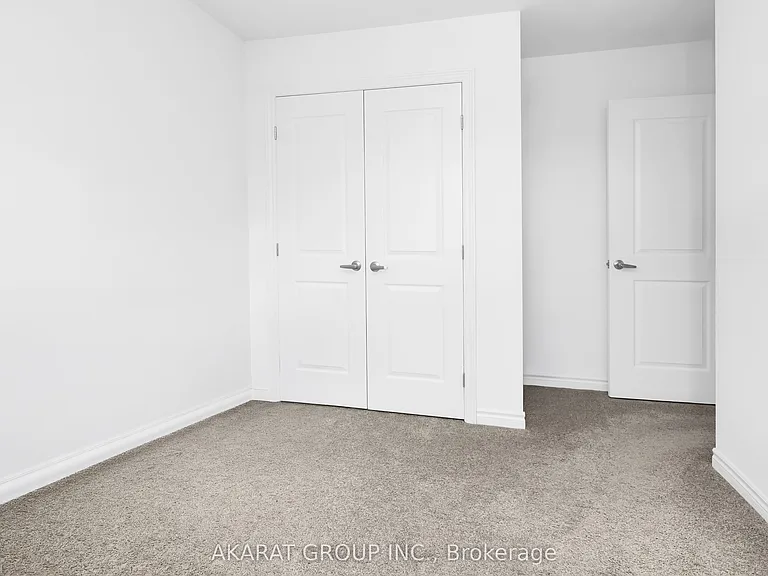 61 Soho St #68 — Photo 34