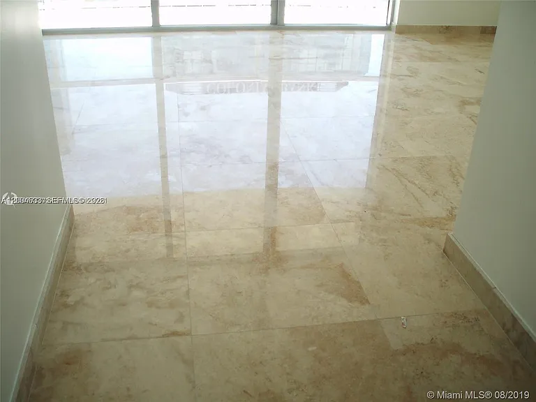 1060 Brickell Ave #1409 — Photo 9