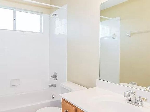 2nd image of 11616 Rainbow Springs Ct