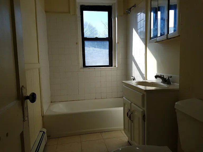 366 Centre St #7-A — Photo 5