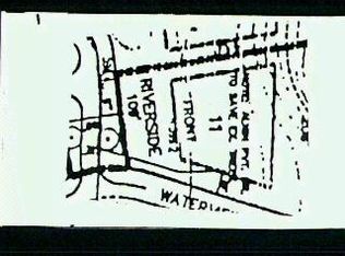 11 Riverside Pl, Grand Haven, MI 49417