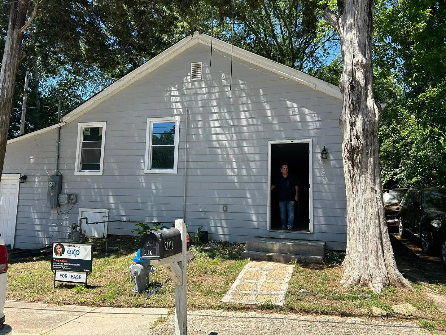 2161 Park Terrace — Photo 4
