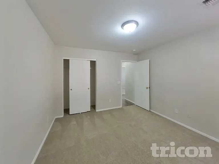 6740 E Summerset Rd — Photo 12