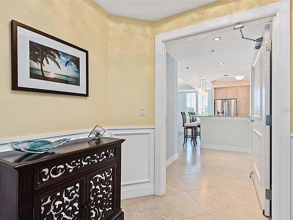 3rd image of 1640 Summerhouse Ln Suite 30