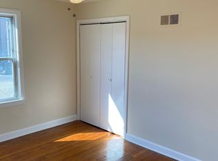3601 Van Buren St #1W, Bellwood, IL 60104