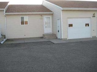 2040 13th St NW, Minot, ND 58703