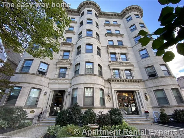 884 Massachusetts Ave #618, Cambridge, MA 02139
