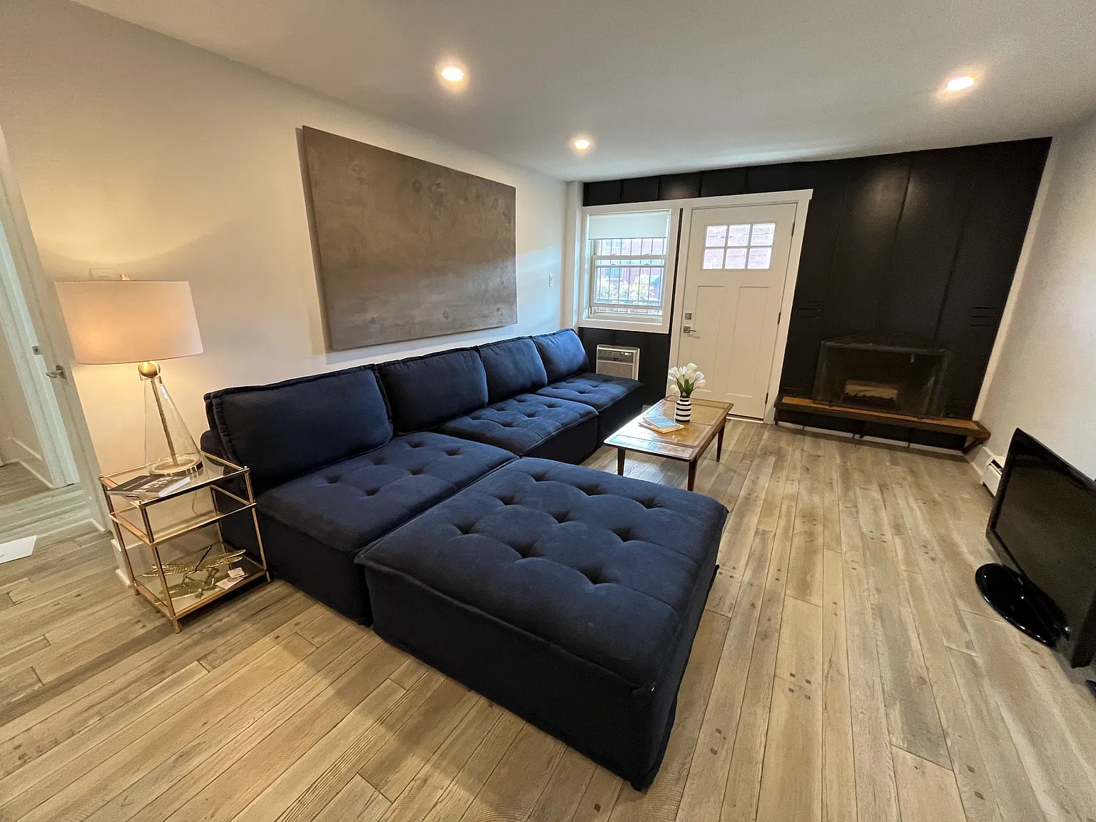 1 bed, 715 sqft, $1,800 — Photo 4