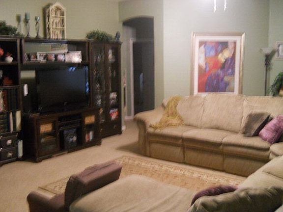 2nd image of 19 Birchbark Ln