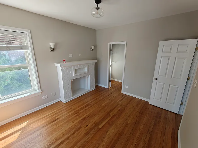 4946 N Ridgeway Ave #3 — Photo 9