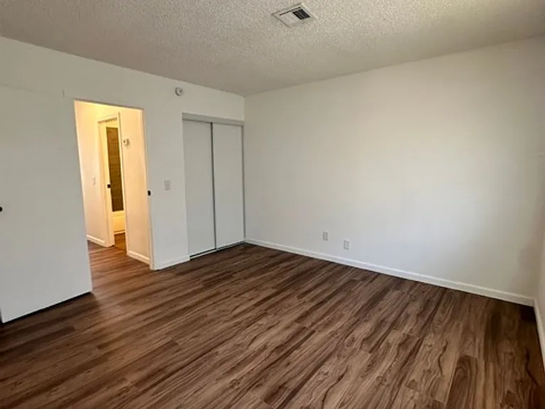 3411 Center Dr — Photo 30