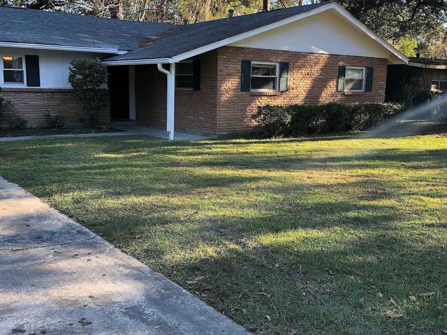 3 bed, 1571 sqft, $1,800 — Photo 2