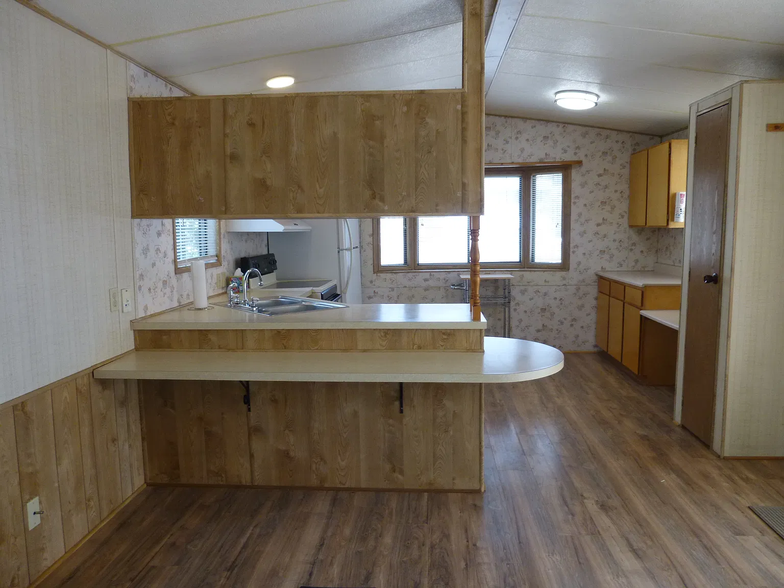 2 bed, 872 sqft, $1,125 — Photo 4