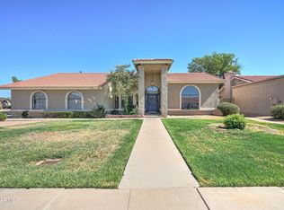 1930 E Ellis Cir, Mesa, AZ 85203