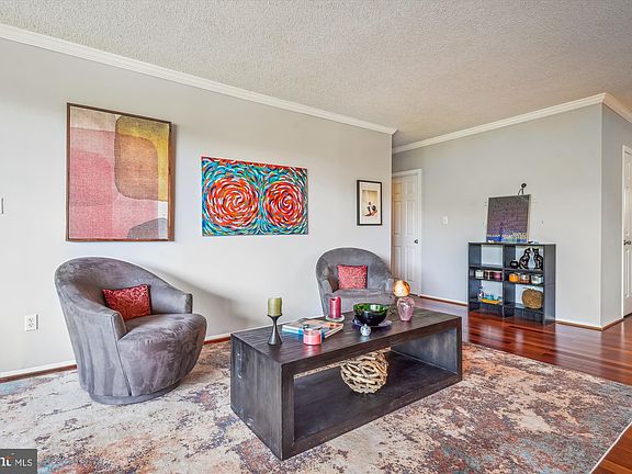 2nd image of 5500 Holmes Run Pkwy APT 206