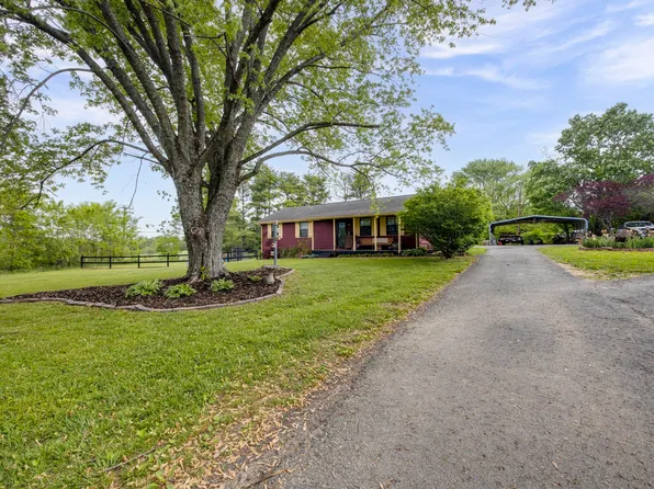 2888 25w Hwy, Cottontown, TN 37048