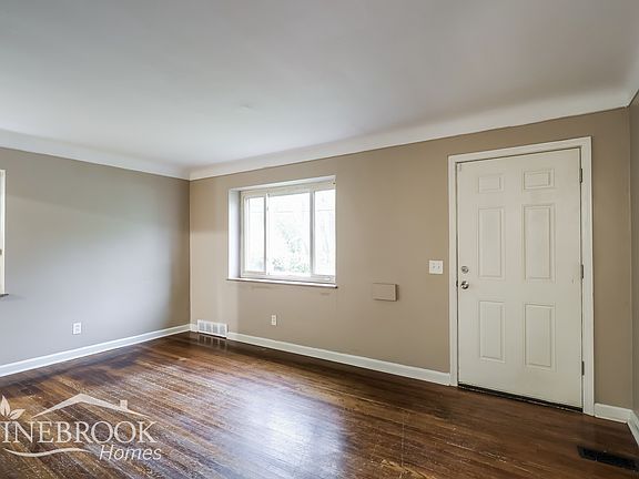 4th image of 1159 Hempstead Dr