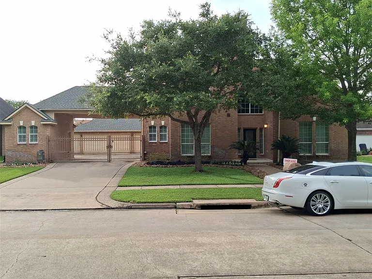 1722 Parklake Vlg — Photo 11