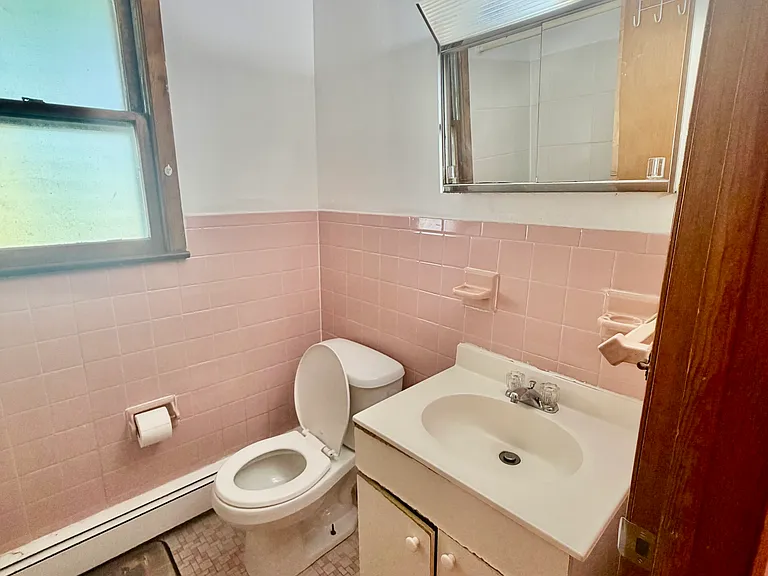 312 Davis Ave #2 — Photo 17