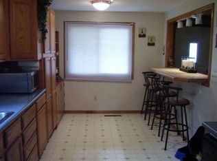 322 Garfield Ave, Findlay, OH 45840