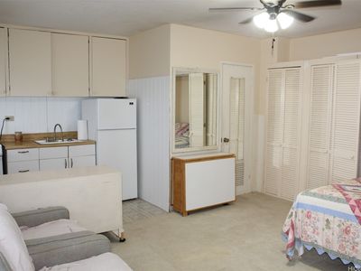 235 Liliuokalani Ave APT 235, Honolulu, HI, 96815