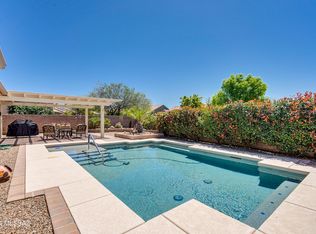 2740 E Glen Canyon Rd, Green Valley, AZ 85614