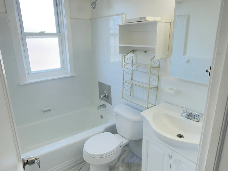 3051 Glenview St #2 — Photo 7
