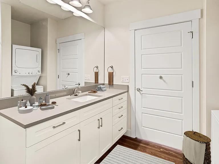 Citizens West Apartments — Photo 14
