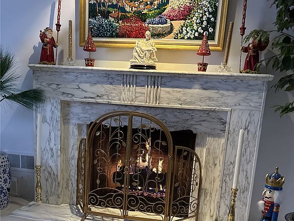 4th image of 37C Churchill Rd