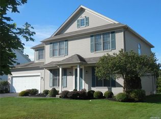 41 Newcastle Dr, Buffalo, NY 14221