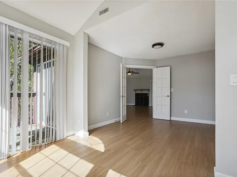1007 Sandy Lane Dr — Photo 12