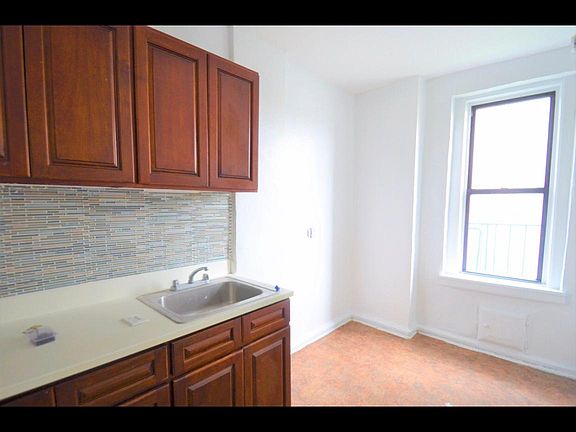 3rd image of 2705 Morris Ave #1DD