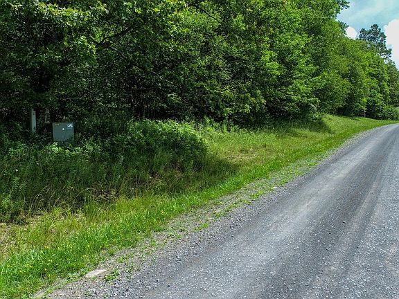 4th image of 4 Greenwood Ridge Rd