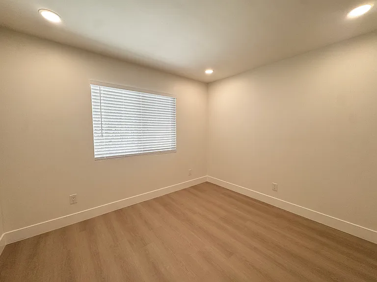 2737 Forest Park Ln — Photo 24