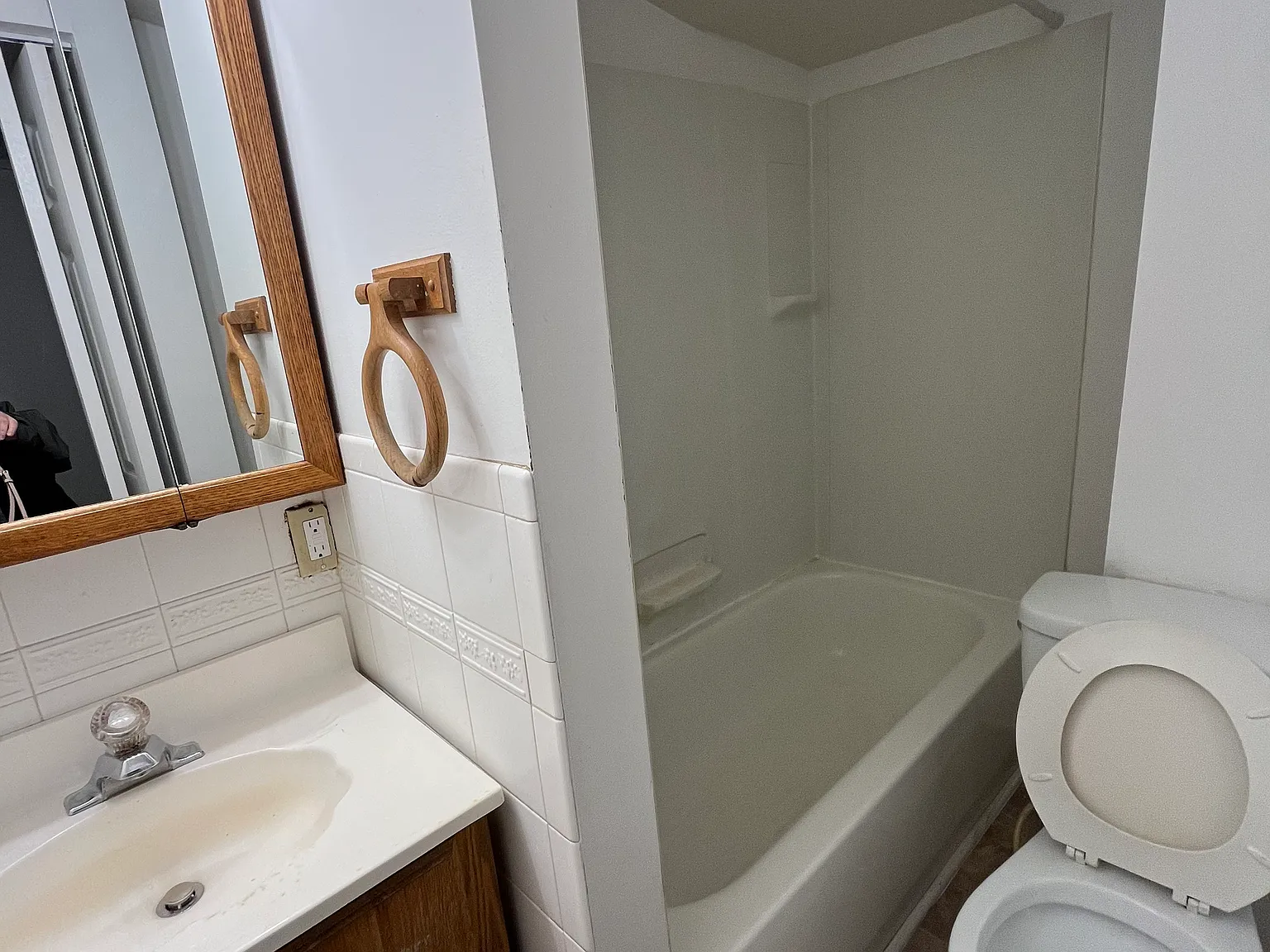1 bed, 1.0 bath, 750 sqft, $1,325 — Photo 4