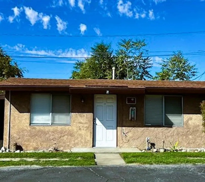 560 E Oakland Ave